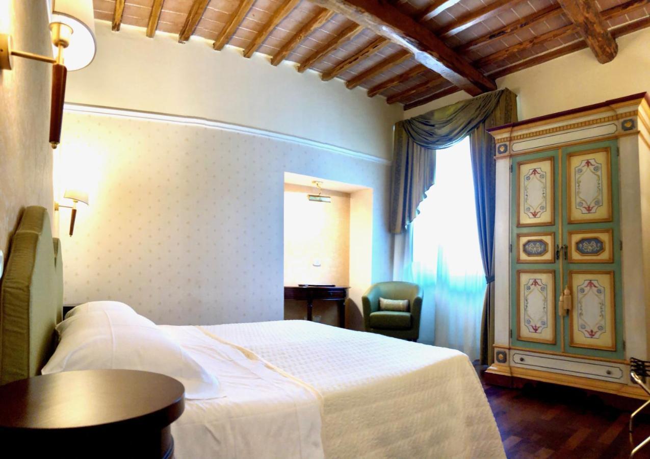 Hotel Assisi Parco Dei Cavalieri Petrignano Luaran gambar